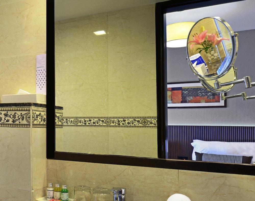 Residency Sarovar Portico Bombaj Zewnętrze zdjęcie