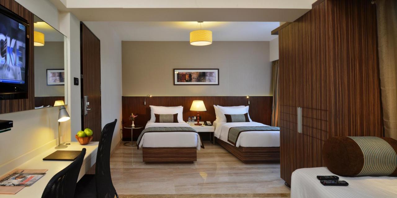 Residency Sarovar Portico Bombaj Zewnętrze zdjęcie