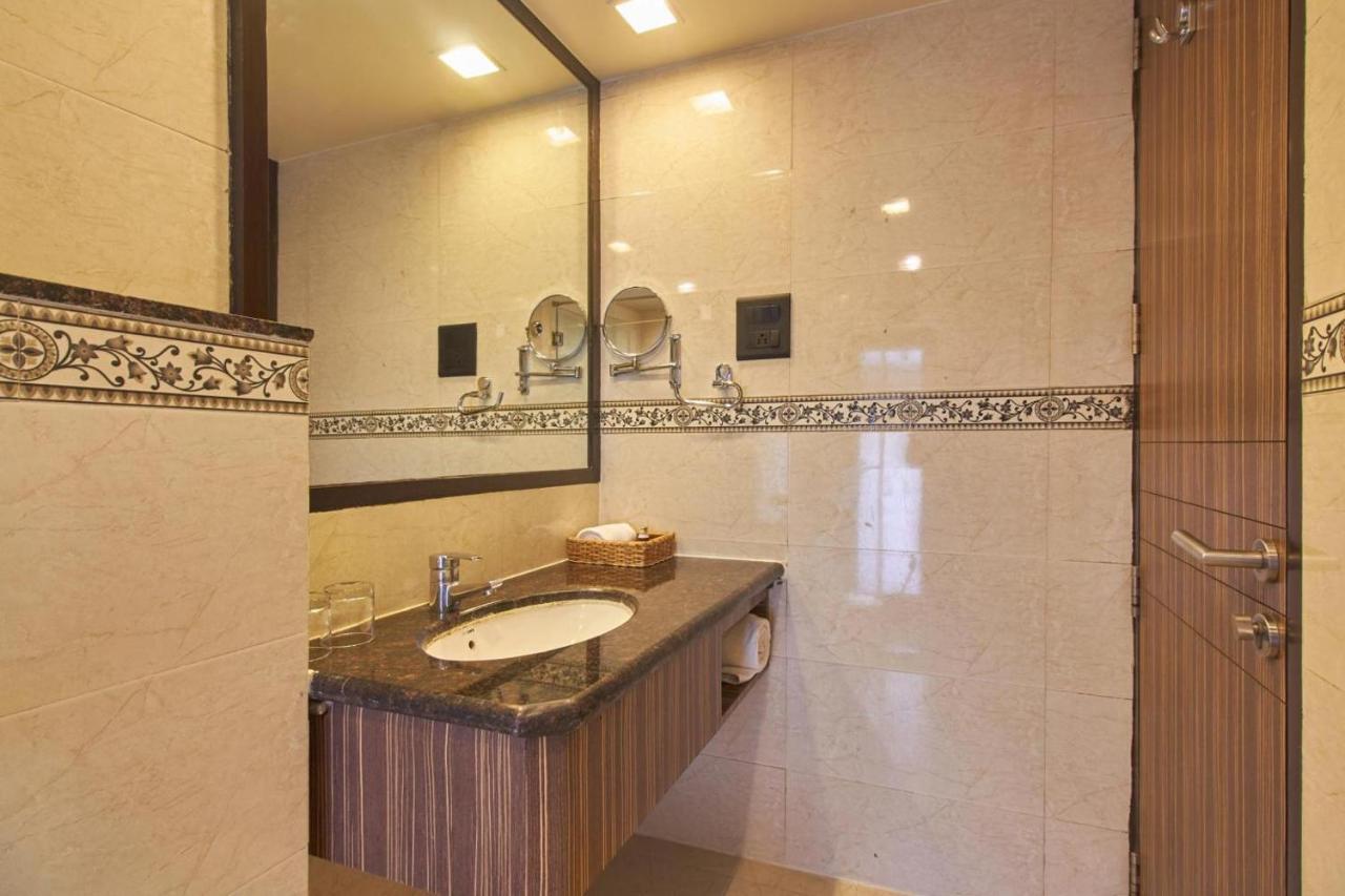 Residency Sarovar Portico Bombaj Zewnętrze zdjęcie