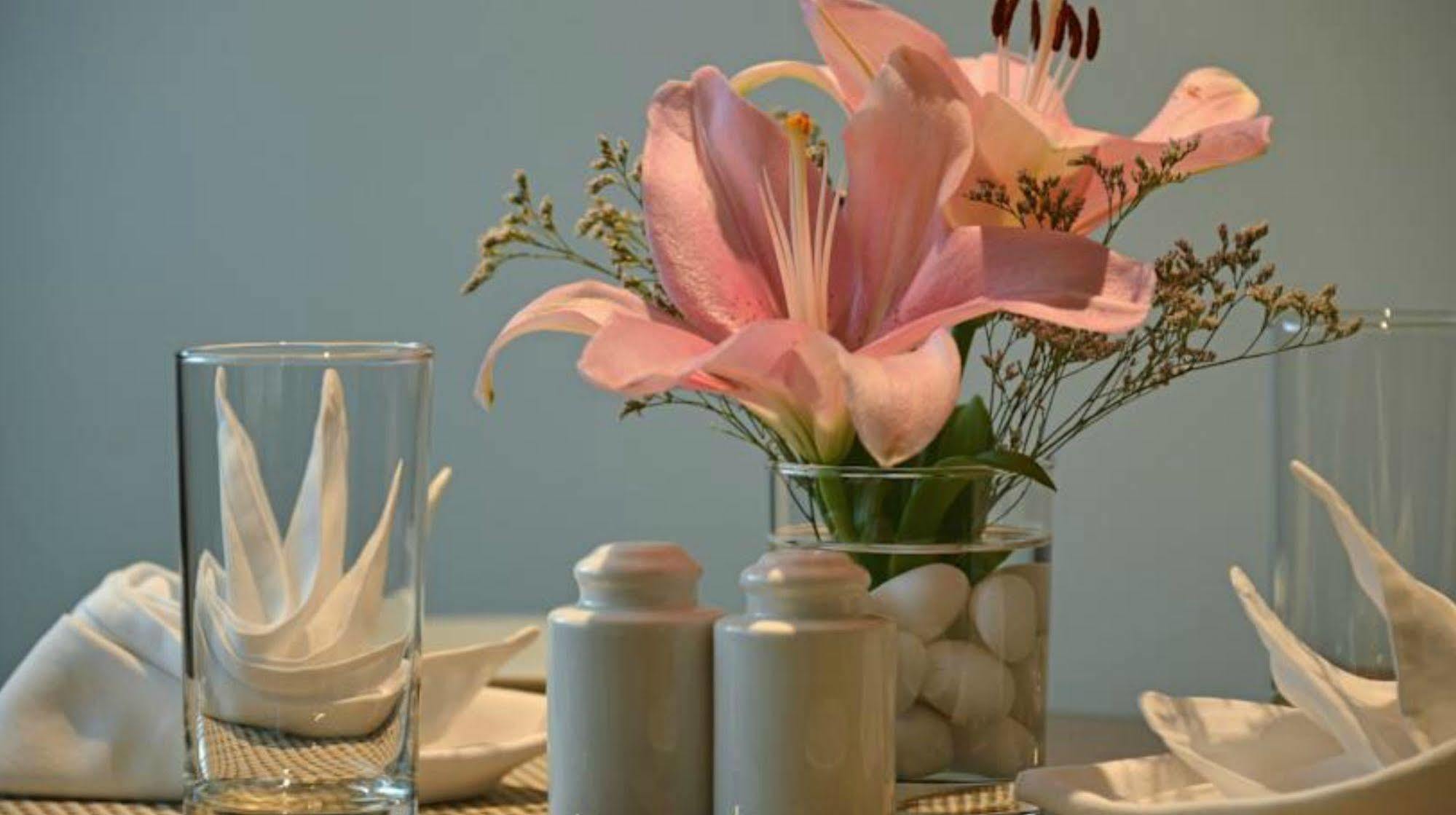 Residency Sarovar Portico Bombaj Zewnętrze zdjęcie